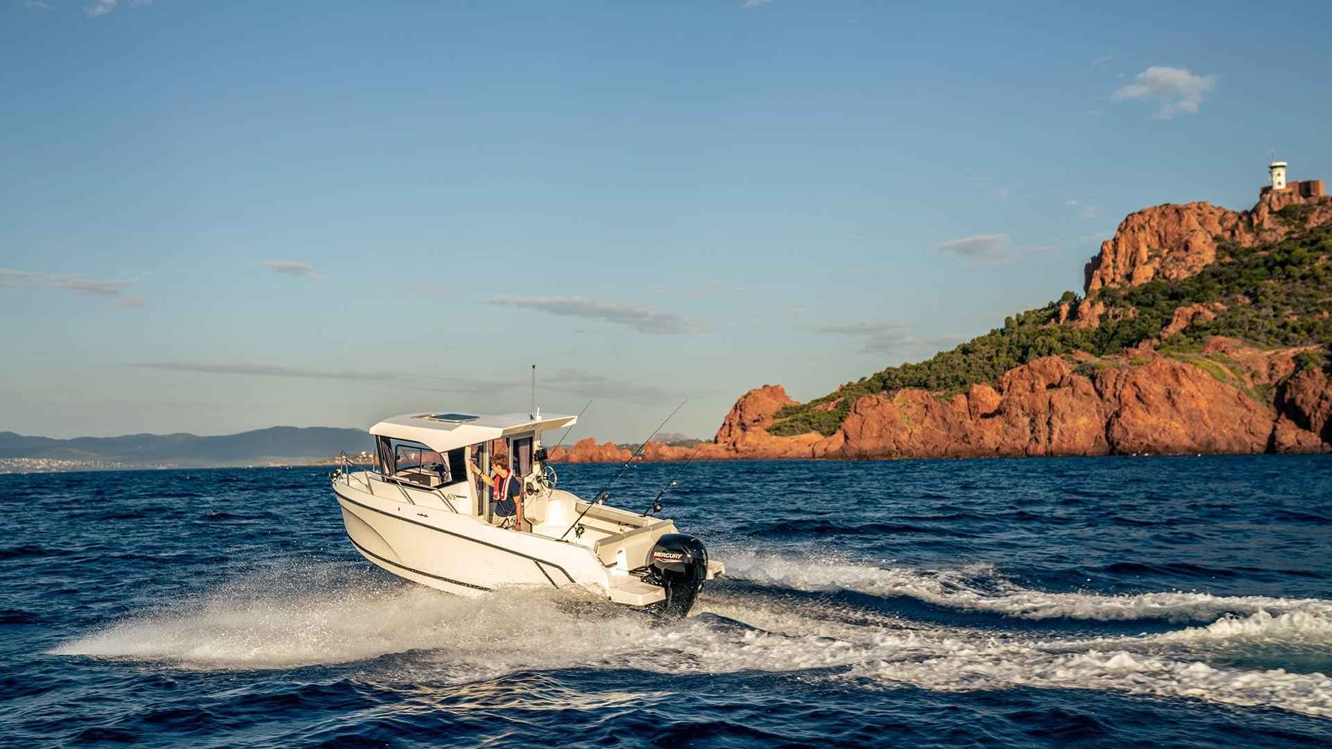 Arvor-625-Sportsfish-External-2_9_11zon